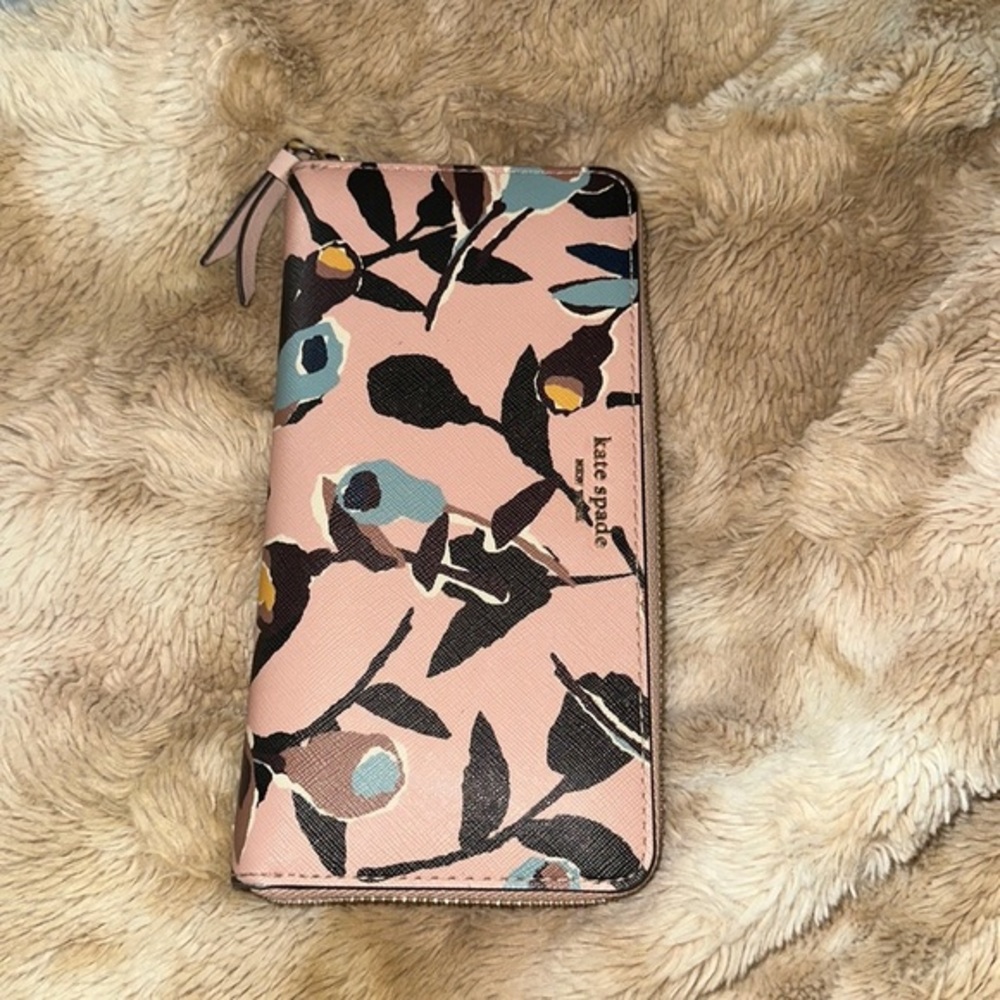 NWOT Kate Spade alone Wallet